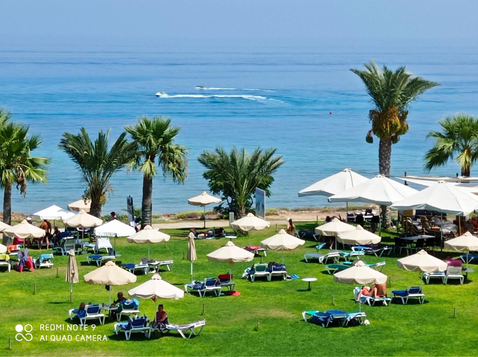 Polyxenia Isaak Luxury Villas And Apartments โปรทาราส ภายนอก รูปภาพ