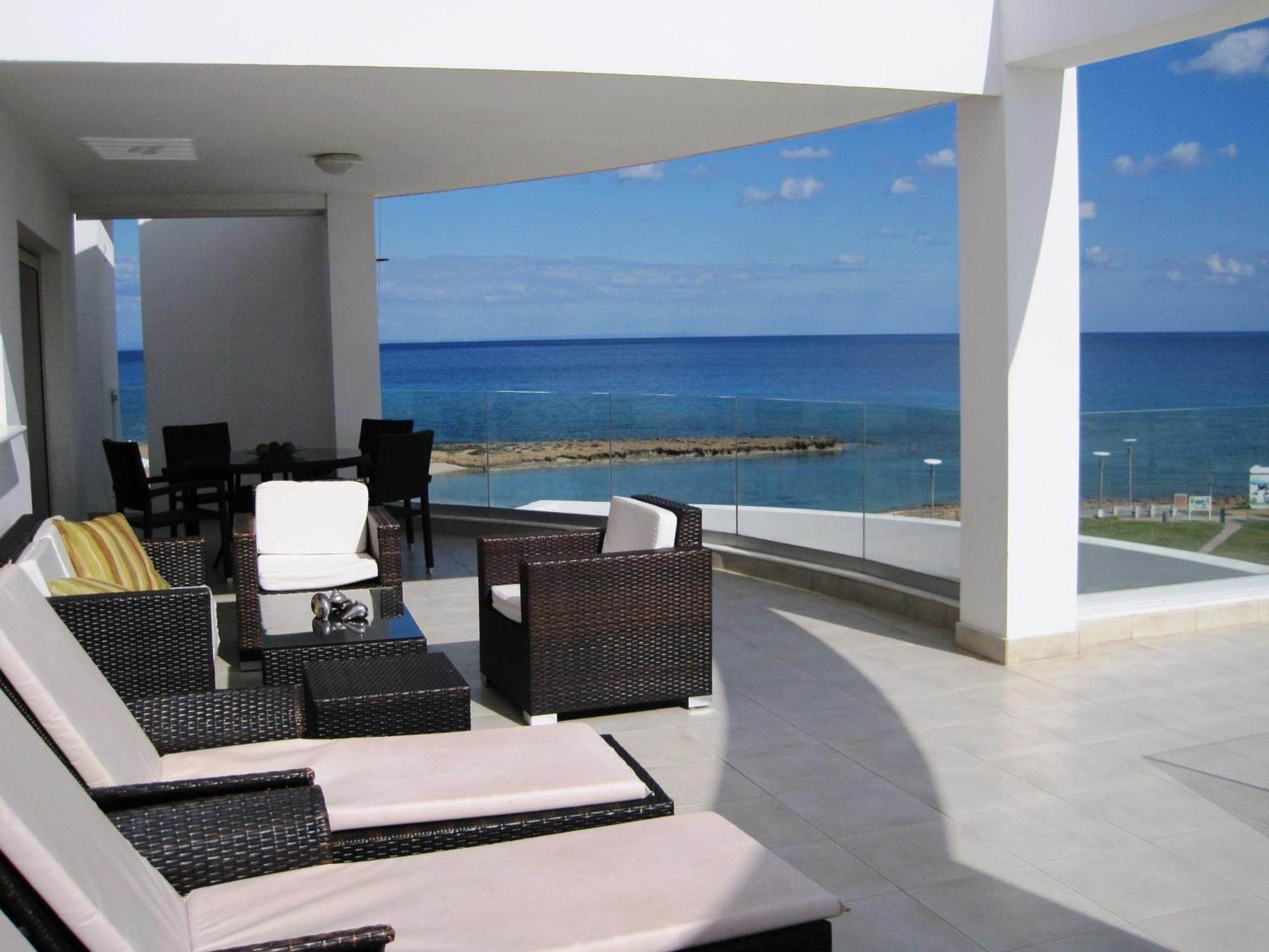 Polyxenia Isaak Luxury Villas And Apartments โปรทาราส ห้อง รูปภาพ